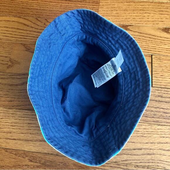 GAP BABY Toddler Organic Cotton Reversible Blue Whale Print Bucket Hat - Picture 6 of 7